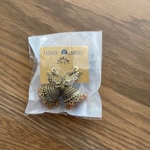 NWT H.E. Indian Gold Brown Pearl Dangle Fashion Earrings